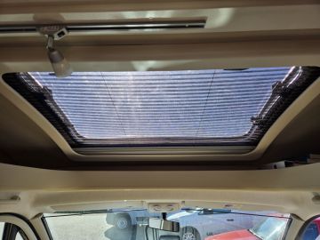 Bürstner BUT660 Luifel | Keuken | Omvormer | Toilet En Douche | Ruim Bed